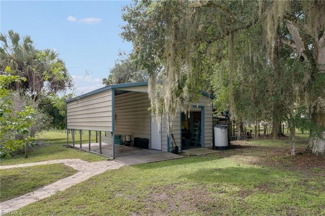 4613 Orange River Loop RD, Fort Myers, FL 33905
