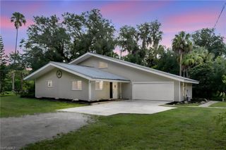 4613 Orange River Loop RD, Fort Myers, FL 33905