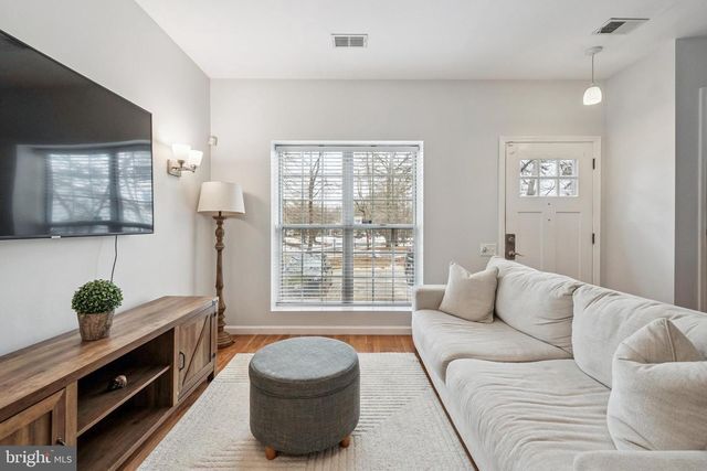 7104 COLD SPRING CT, Alexandria, VA 22306