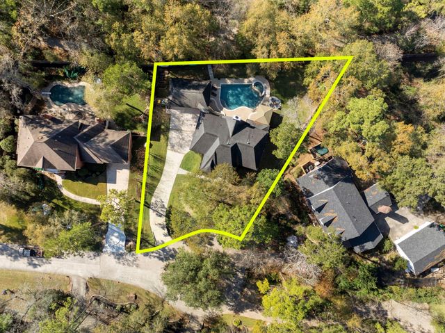 39 Watertree Court, The Woodlands, TX 77380