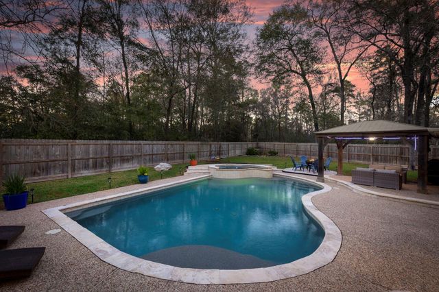 39 Watertree Court, The Woodlands, TX 77380