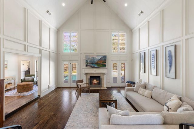 39 Watertree Court, The Woodlands, TX 77380