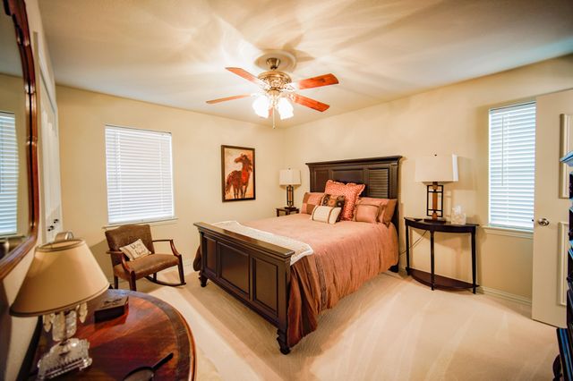 128 Oak Creek Street, Jacksboro, TX 76458