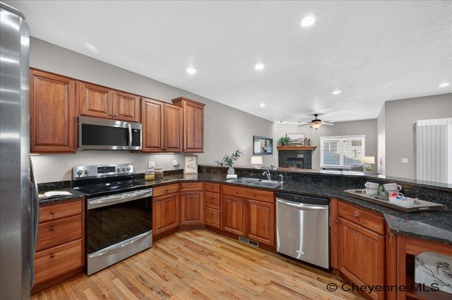 933 FEATHER RIDGE, Cheyenne, WY 82009