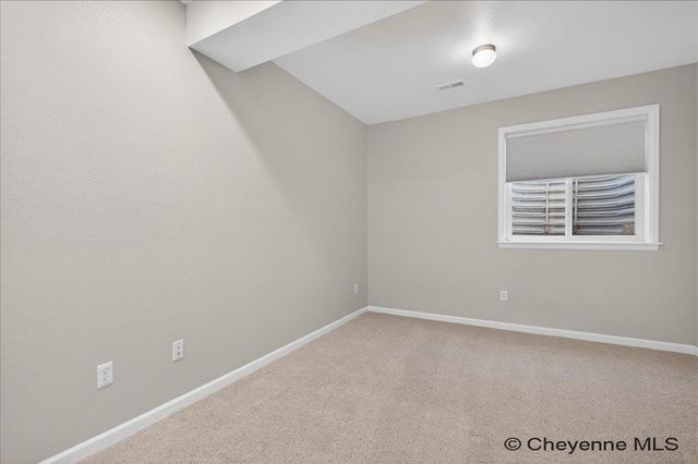 933 FEATHER RIDGE, Cheyenne, WY 82009