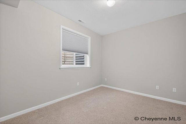 933 FEATHER RIDGE, Cheyenne, WY 82009