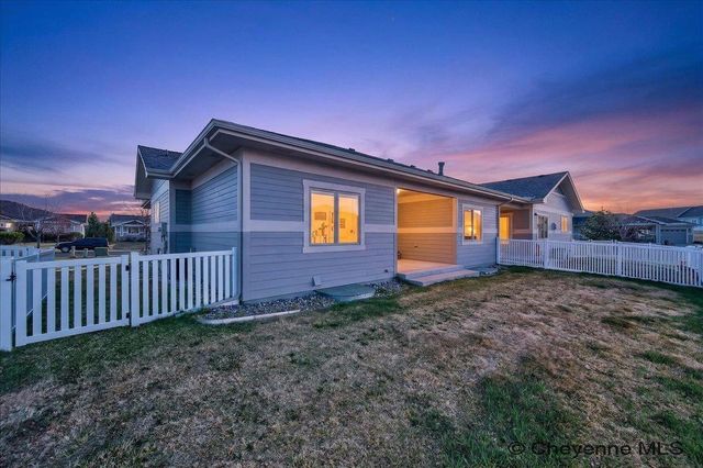 933 FEATHER RIDGE, Cheyenne, WY 82009