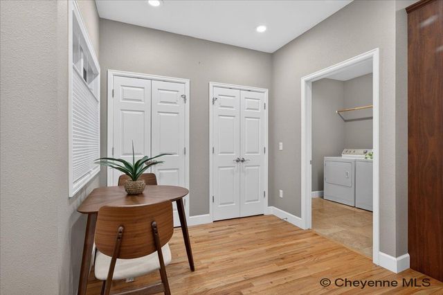 933 FEATHER RIDGE, Cheyenne, WY 82009