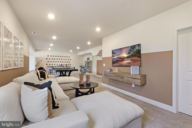 1 WILLIAM BOYER DR, Titusville, NJ 08560