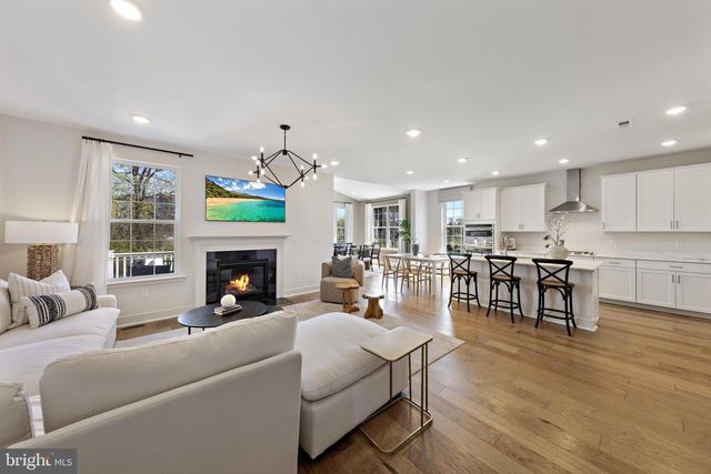 1 WILLIAM BOYER DR, Titusville, NJ 08560
