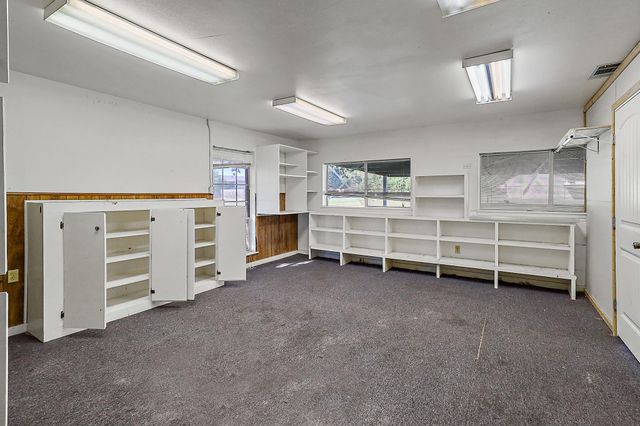 407 Lazy Lane, Anahuac, TX 77514