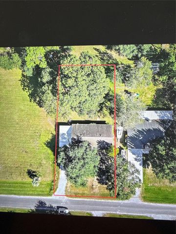 407 Lazy Lane, Anahuac, TX 77514