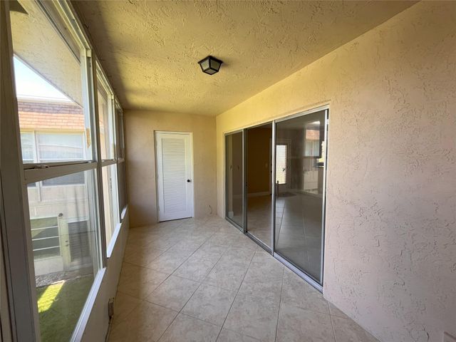 212 Oxford 400 212, West Palm Beach, FL 33417