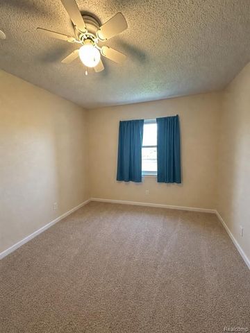 741 Mariday Street, Lake Orion, MI 48362