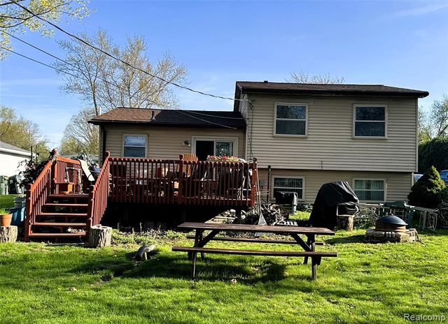 741 Mariday Street, Lake Orion, MI 48362