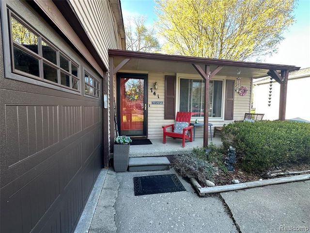 741 Mariday Street, Lake Orion, MI 48362