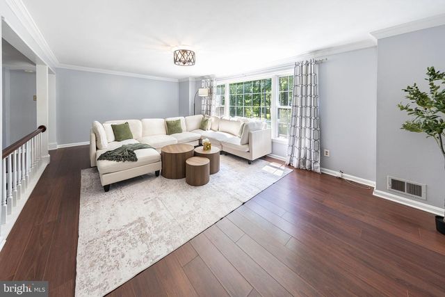 4333 CEDARLAKE CT, Alexandria, VA 22309