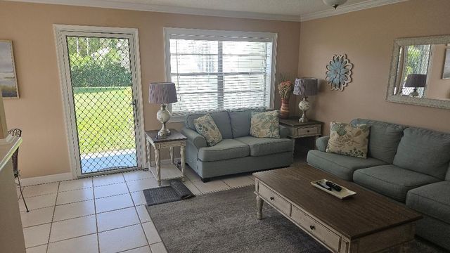 880 Horizons W 112, Boynton Beach, FL 33435