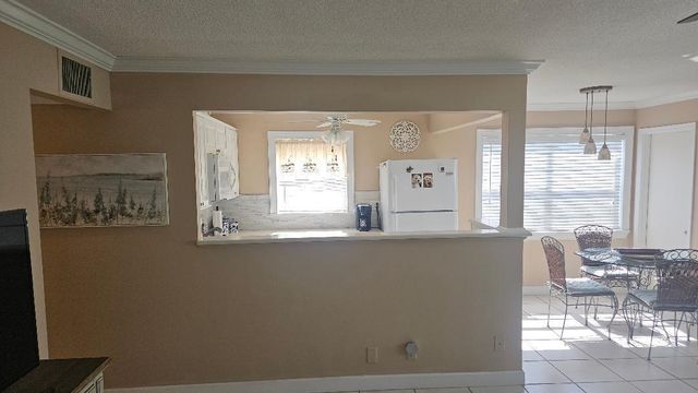 880 Horizons W 112, Boynton Beach, FL 33435