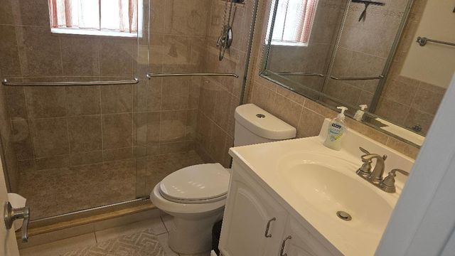 880 Horizons W 112, Boynton Beach, FL 33435