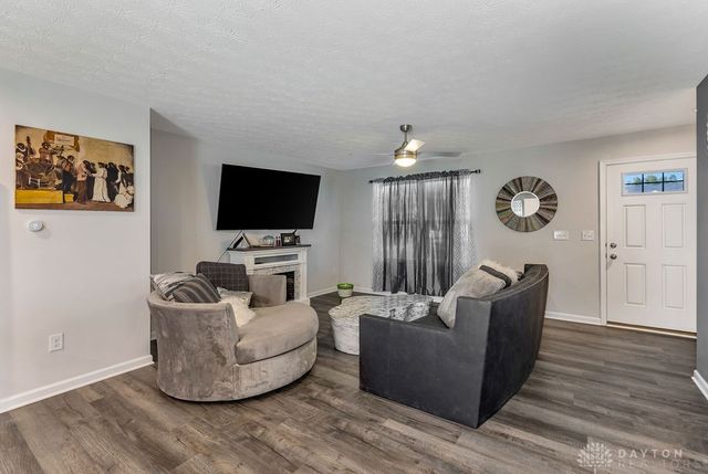 6017 Aviation Trail, Dayton, OH 45439