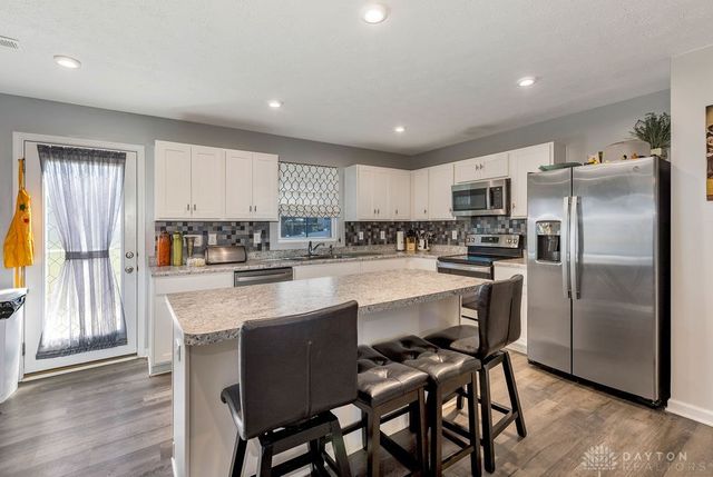 6017 Aviation Trail, Dayton, OH 45439