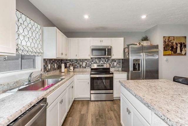 6017 Aviation Trail, Dayton, OH 45439