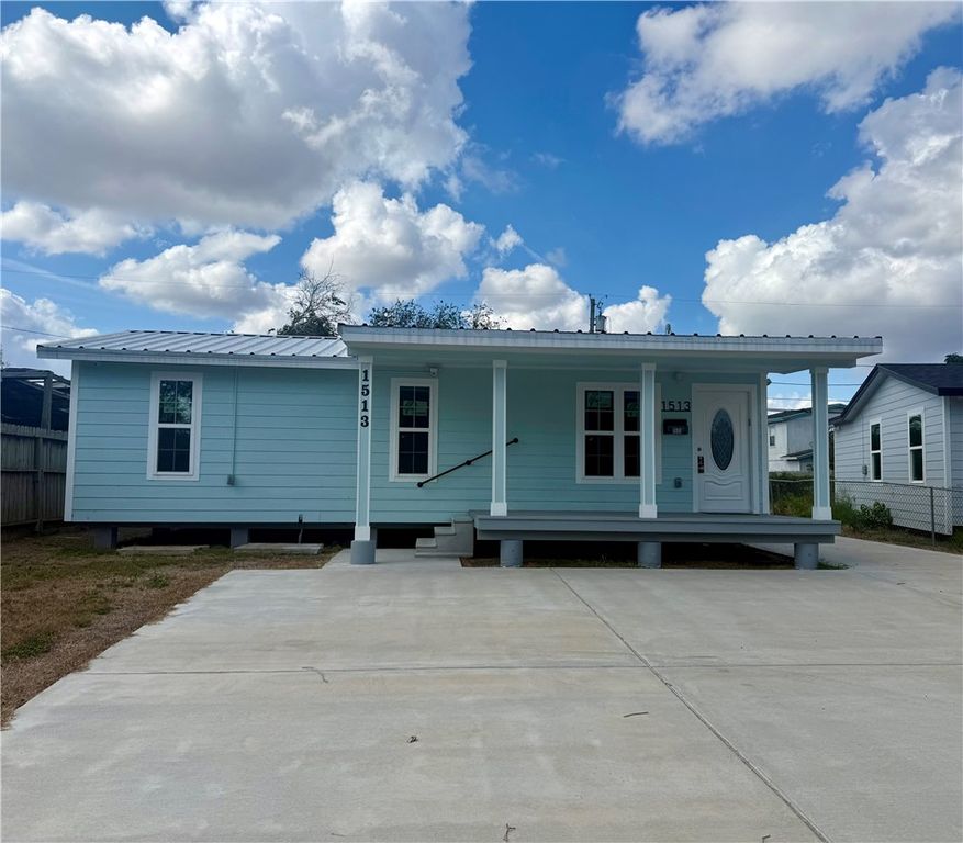 1513 El Paso St, Corpus Christi, TX 78417 — exterior