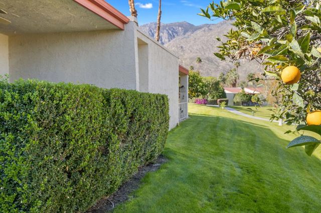 2077 S Caliente Drive, Palm Springs, CA 92264