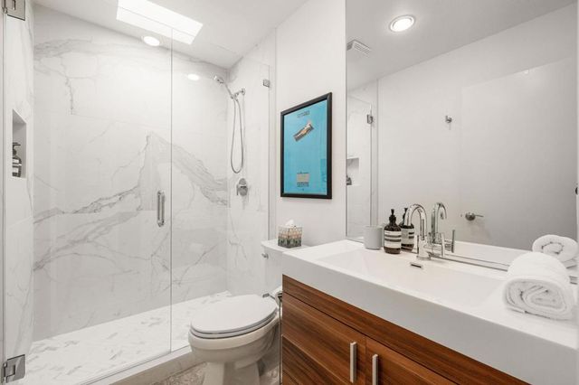 2077 S Caliente Drive, Palm Springs, CA 92264