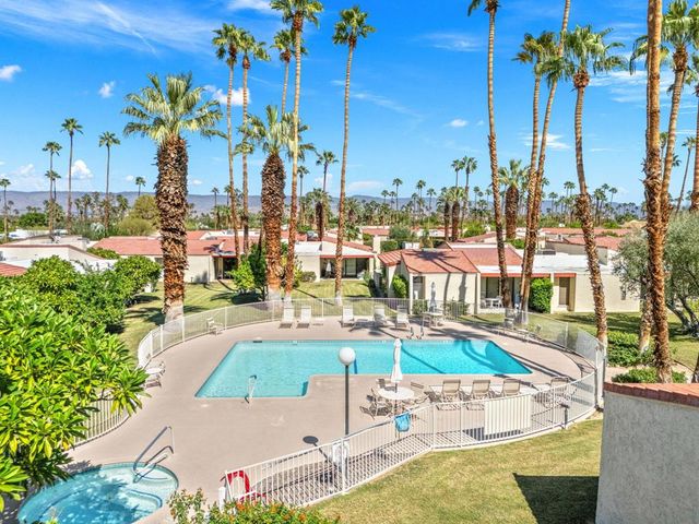 2077 S Caliente Drive, Palm Springs, CA 92264