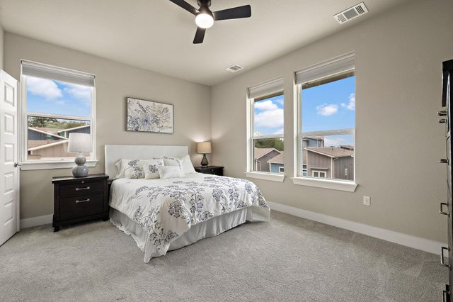 1913 Teagle DR, Austin, TX 78741