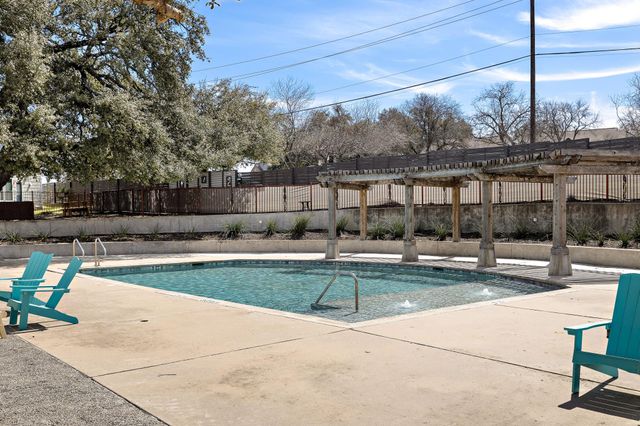 1913 Teagle DR, Austin, TX 78741