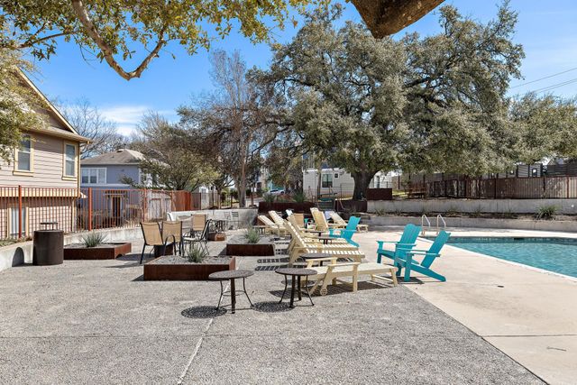 1913 Teagle DR, Austin, TX 78741