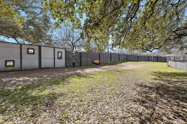 1913 Teagle DR, Austin, TX 78741