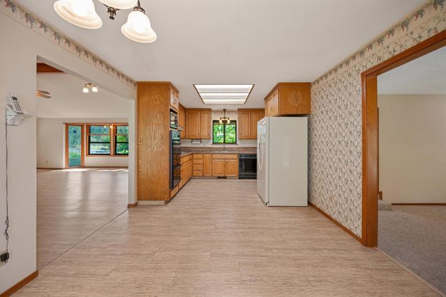 4220 Miller Oak Dr, Auburn, CA 95602