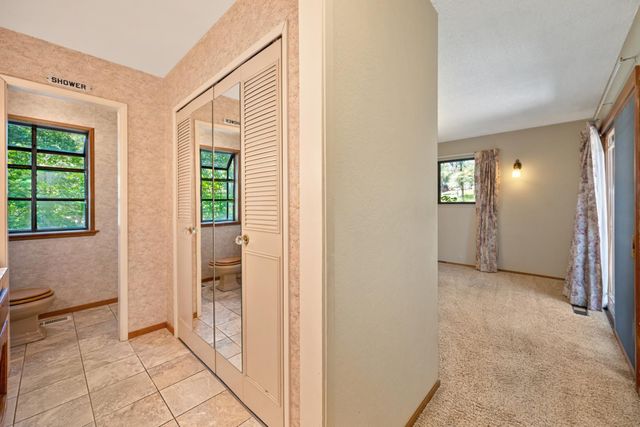 4220 Miller Oak Dr, Auburn, CA 95602