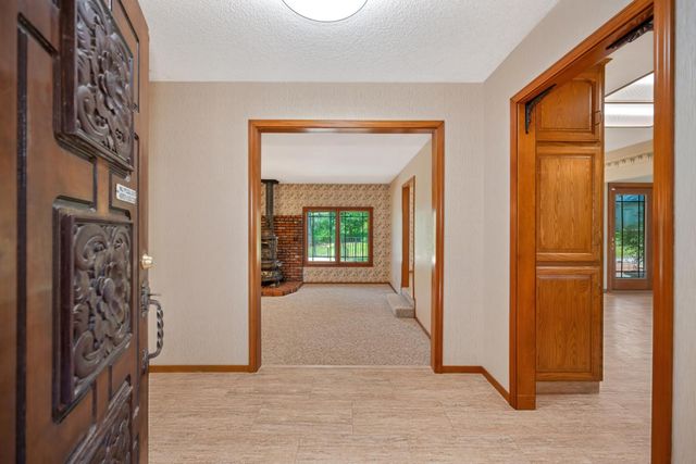 4220 Miller Oak Dr, Auburn, CA 95602
