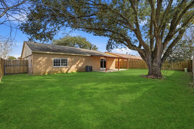 17223 Ranch Country Road, Hockley, TX 77447