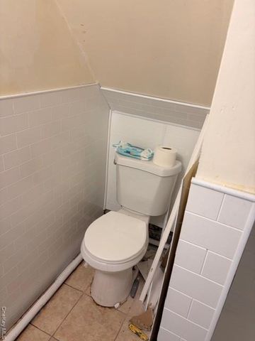 42 Carpenter Avenue, Newburgh, NY 12550