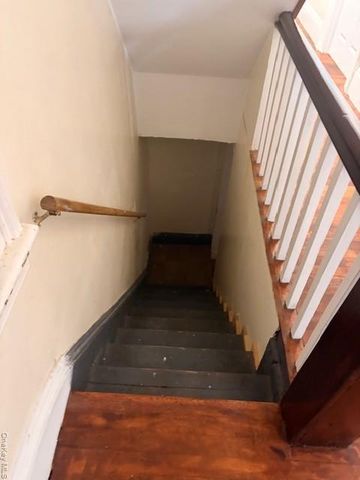 42 Carpenter Avenue, Newburgh, NY 12550