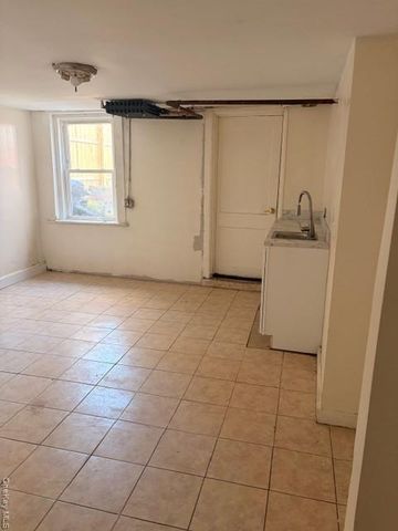 42 Carpenter Avenue, Newburgh, NY 12550