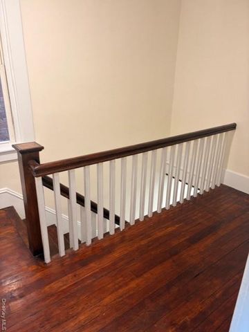 42 Carpenter Avenue, Newburgh, NY 12550