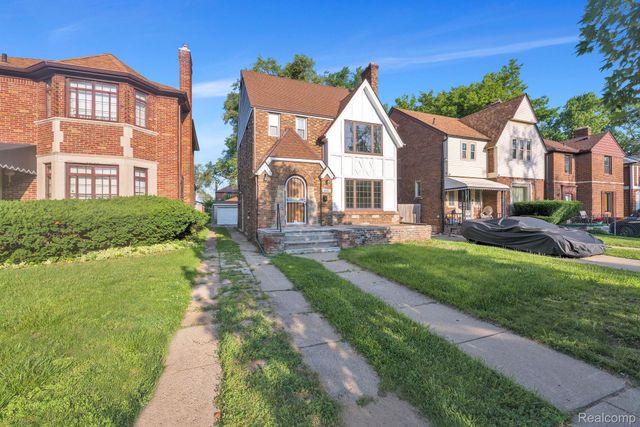 18961 Pennington Drive, Detroit, MI 48221
