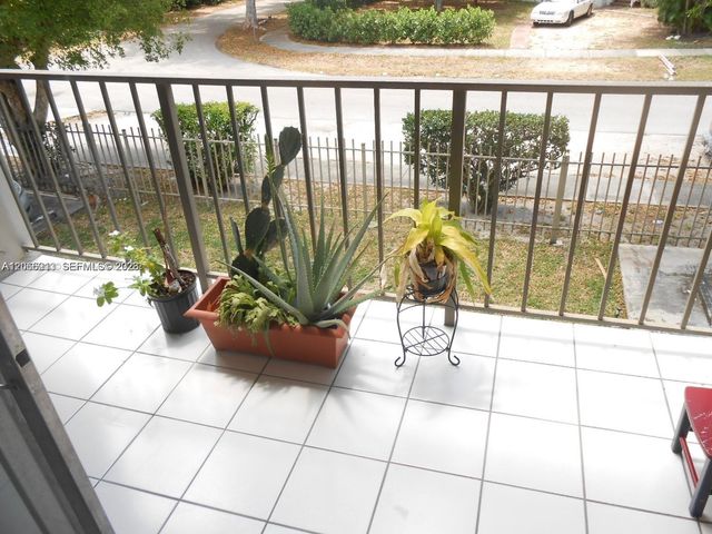 1225 NE 124th Street 28A, North Miami, FL 33161