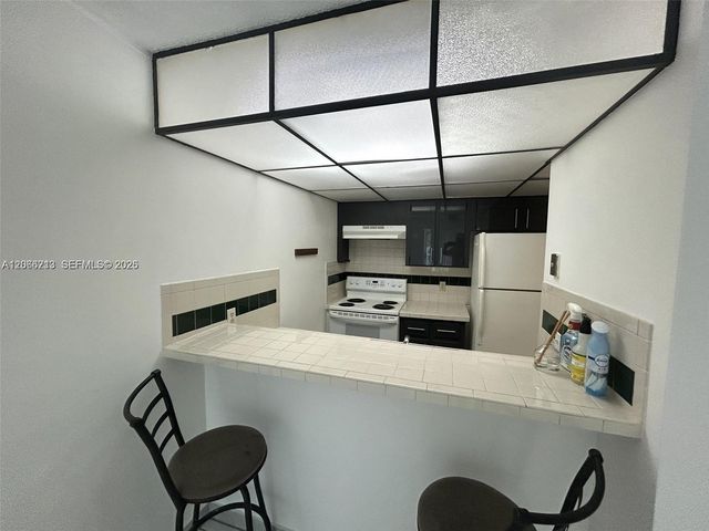 1225 NE 124th Street 28A, North Miami, FL 33161