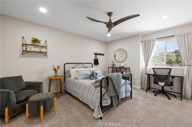 30161 Valley Glen Street, Castaic, CA 91384