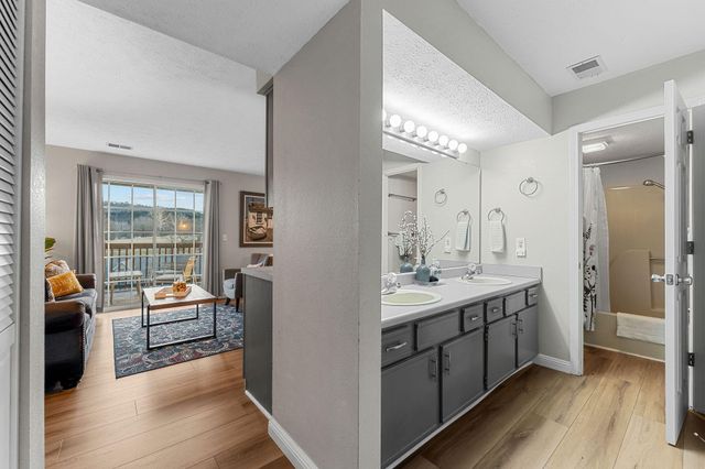 14 Scenic Court Apt 5, Branson, MO 65616