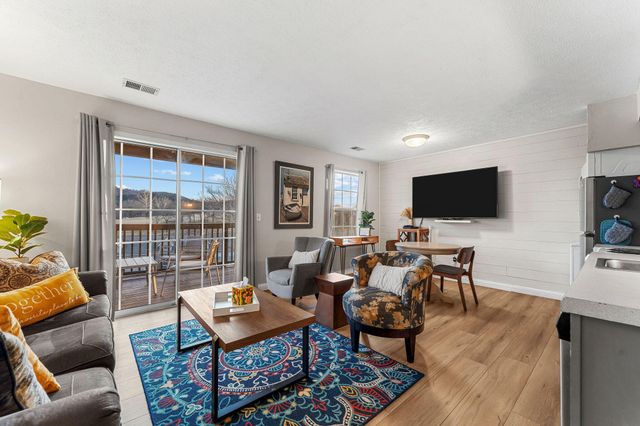 14 Scenic Court Apt 5, Branson, MO 65616