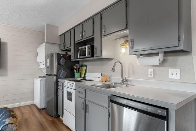 14 Scenic Court Apt 5, Branson, MO 65616